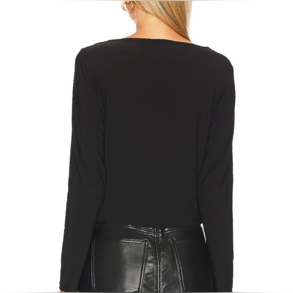 BCBGeneration Keyhole Top - Picture 2 of 3